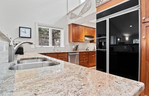 Teton Village House | RMR: Teodori House in Teton Village