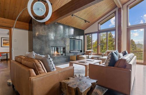 Teton Village House | RMR: Wildflower House in Teton Village