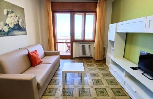 Torre Pedrera Apartment | RN003 - Torre Pedrera, esclusivo trilocale fronte mare con balcone