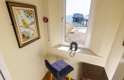Barrow-in-Furness Cottage | Roa Island House