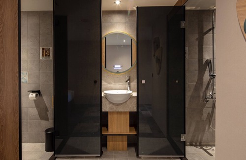 Zhongzheng House | Roaders Plus Hotel Theme