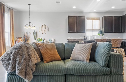 Imperial Valley House | Roadmap Lodging: 3/2 East ATX, Private, Pet Friendly, Fenced Backyard