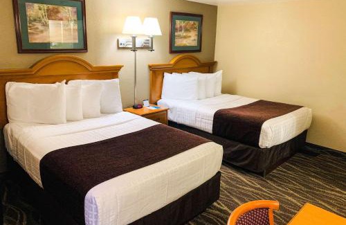 Sheridan Hotel | Roadside Motel