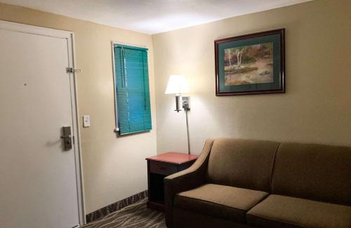 Sheridan Hotel | Roadside Motel