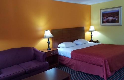 Troy Hotel | Roadway Inn