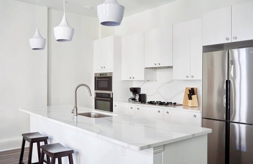 Central Business District House | Roami at St. Charles | 2 Bedroom w/Balcony