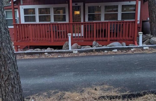Ruidoso Cabin | Roaming Deer In the Historic Upper Canyon