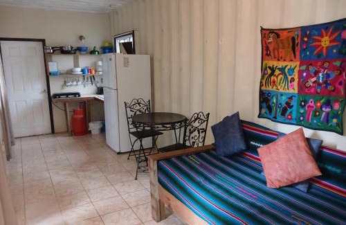 Sandy Bay Hostel | Roatan Backpackers' Hostel