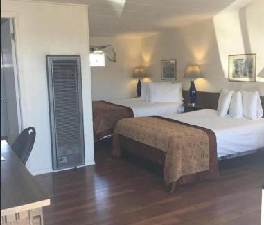 Cache Creek Hotel | Robbie's Motel