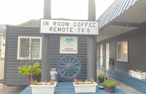 Cache Creek Hotel | Robbie's Motel