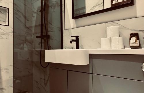 London City Centre House | ROBERT HOUSE