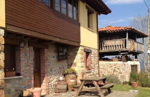 Obaya Cottage | Robidiellu Casa con Piscina y Vistas a Picos de Europa a 15 Minutos de Arriondas