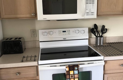 Greater Groves Villa | Robin's Nest- Orlando Villa Vacation Rental.