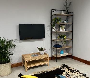 Kloof Apartment | Robyns Nest Self Catering Flat No3
