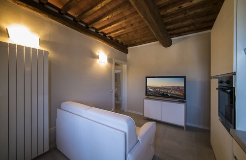 Tavarnuzze House | Rocca Palazzaccio