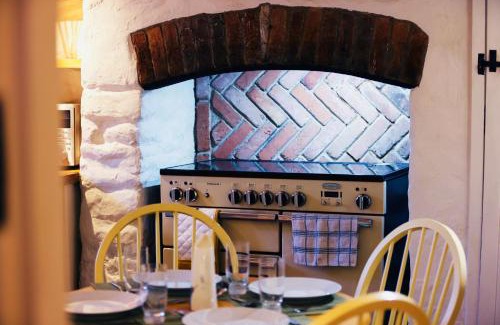 Chipping Norton Villa | Rock cottage