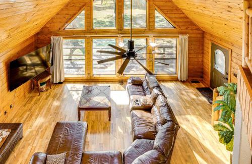 Davis House | Rock Creek Lodge 1 Mi to Lake of the Arbuckles!