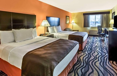 Streator Hotel | Rock Island Inn & Suites Streator IL