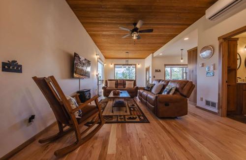 Rexford House | Rock Lot - A 5 Star Vacation