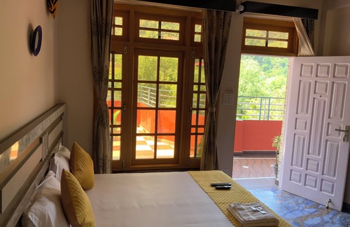 Dalhousie Bed & Breakfast | ROCK MOUNTAIN HOMESTAY