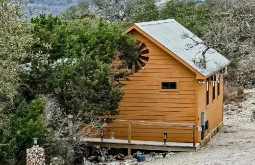 Fredericksburg House | Rock of Ages Cabin at Amazing Grace Canyon