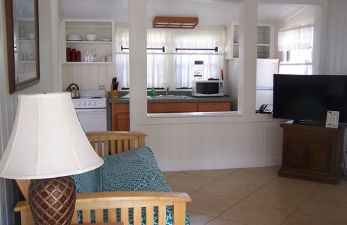 Rock Harbor Hotel | Rock Reef Resort