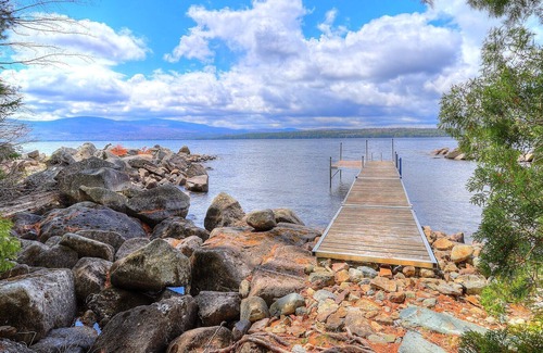 Rangeley Plantation House | Rockery - Cozy Cabin on Mooselookmeguntic Lake