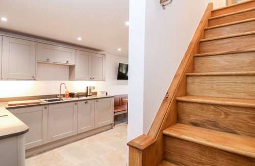 Hopton Castle Cottage | ROCKHILL FARM HAY BARN, pet friendly, with a garden in Clun