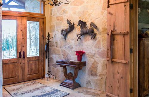 Pipe Creek House | Rockin' B Ranch Summit House