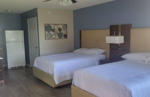 Rockledge Hotel | Rockledge Rooms and Rentals