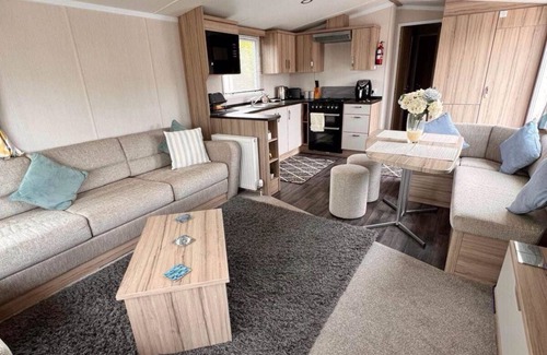 Hamworthy Cabin | Rockley Park in Poole static caravan