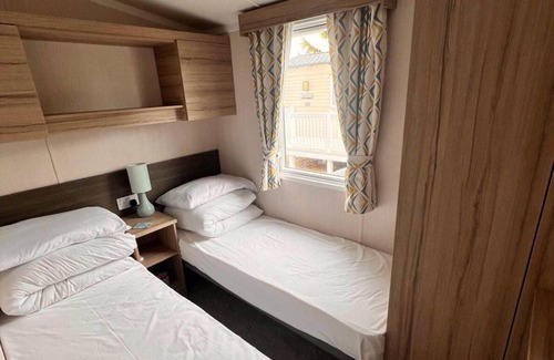 Hamworthy Cabin | Rockley Park in Poole static caravan