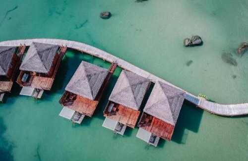 Ham Ninh Resort | Rocks Beach Boutique