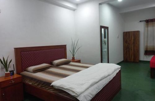 Mawanella Cabin | Rocksana Fortress