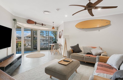 Currumbin Apartment | Rockview 9 - Currumbin Beachside - Min. 3 Night Stays!