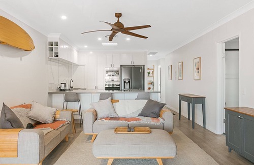 Currumbin Apartment | Rockview 9 - Currumbin Beachside - Min. 3 Night Stays!