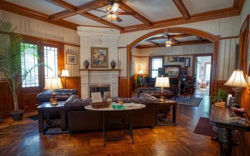 Lake Luzerne-Hadley Hotel | Rockwell Falls Inn and Wine Bar