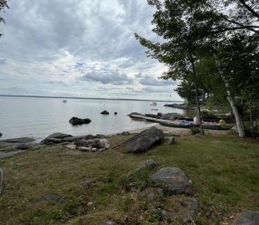 Standish House | ROCKY BEACH LIMIT 5 cabin