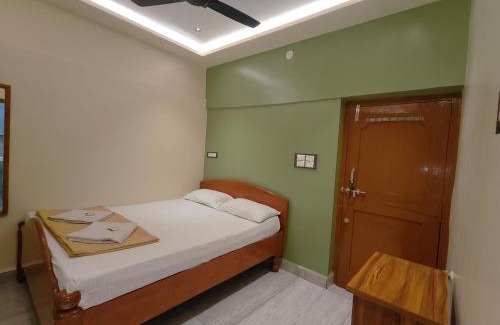 Hampi House | Rocky Guesthouse