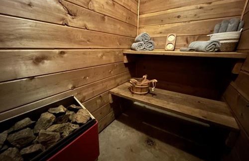 Bessemer Ski Chalet | Rocky Pines UP