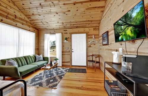 Fredericksburg Cabin | Rocky Ridge Cedar Cabin W/Hot Tub & Amazing Views