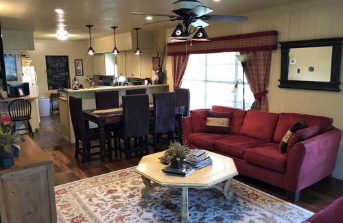 Bandera House | Rocky River Guest House