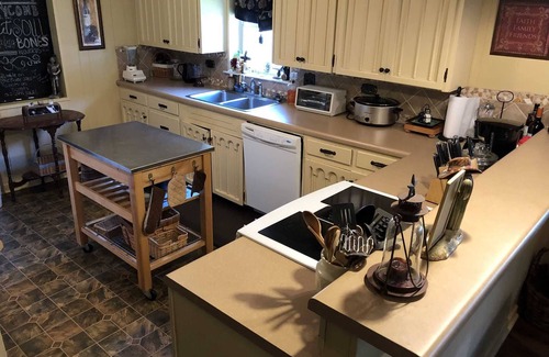 Bandera House | Rocky River Guest House