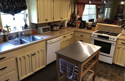 Bandera House | Rocky River Guest House