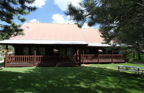 Lake City Cabin | 'Rocky Top' Log Cabin with Views! - Now Open Year Round! - Cabin 2