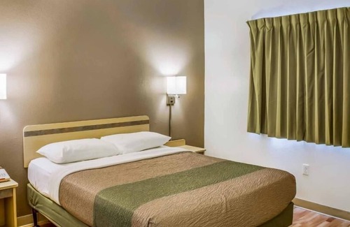 Fishers Hotel | Rodeway Inn Fishers Indianapolis