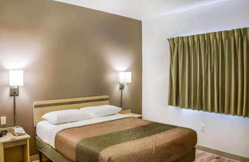Fishers Hotel | Rodeway Inn Fishers Indianapolis