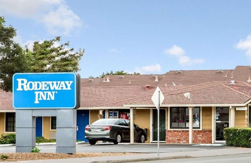 North Fremont Street Hotel | Rodeway Inn Monterey Near Fairgrounds