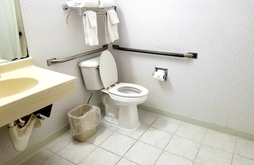 Urbana Hotel | Rodeway Inn Urbana Champaign University Area