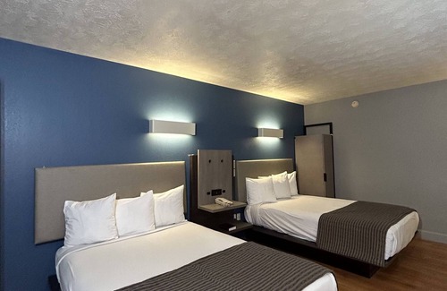 Emporia Hotel | Rodeway Inn